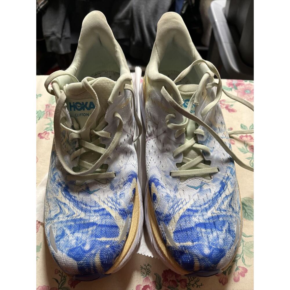 Hoka Shoes Women's 10B Clifton 8 Sneakers Road Training Workout One One Blue